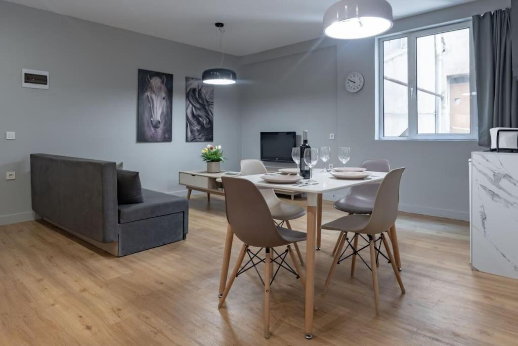Modern, Quite 1-Bdr Apt 5 Min Walk To Acropolis Αθήνα Εξωτερικό φωτογραφία
